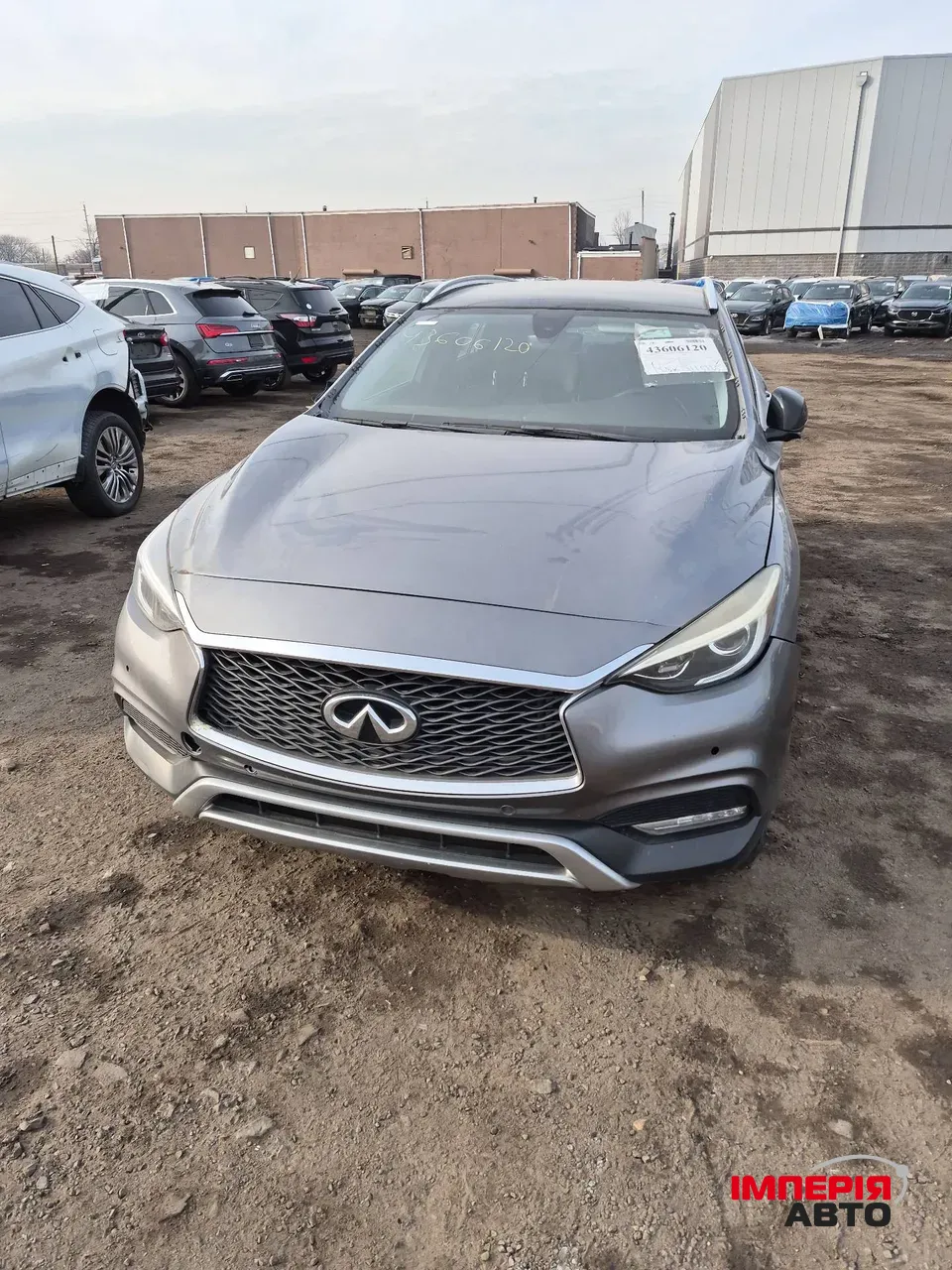 Infiniti QX30 - фото 2