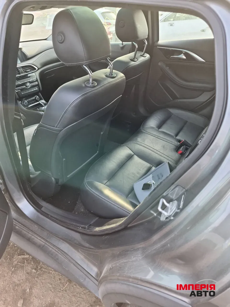 Infiniti QX30 - фото 8
