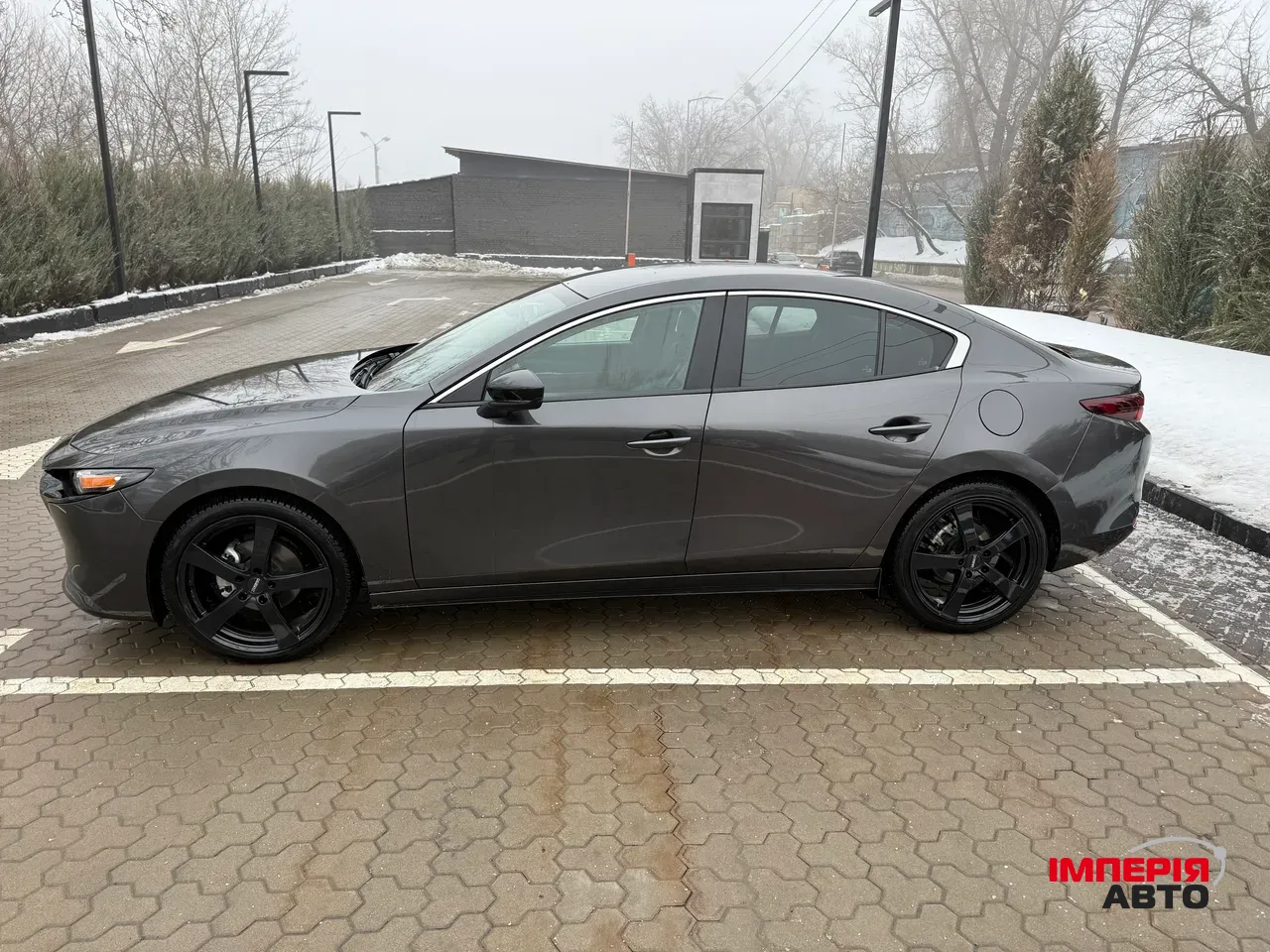 Mazda 3 - фото 9
