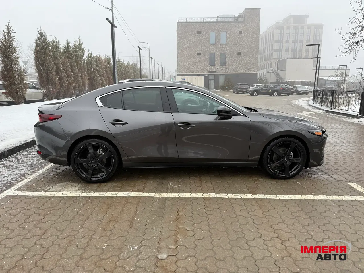 Mazda 3 - фото 4