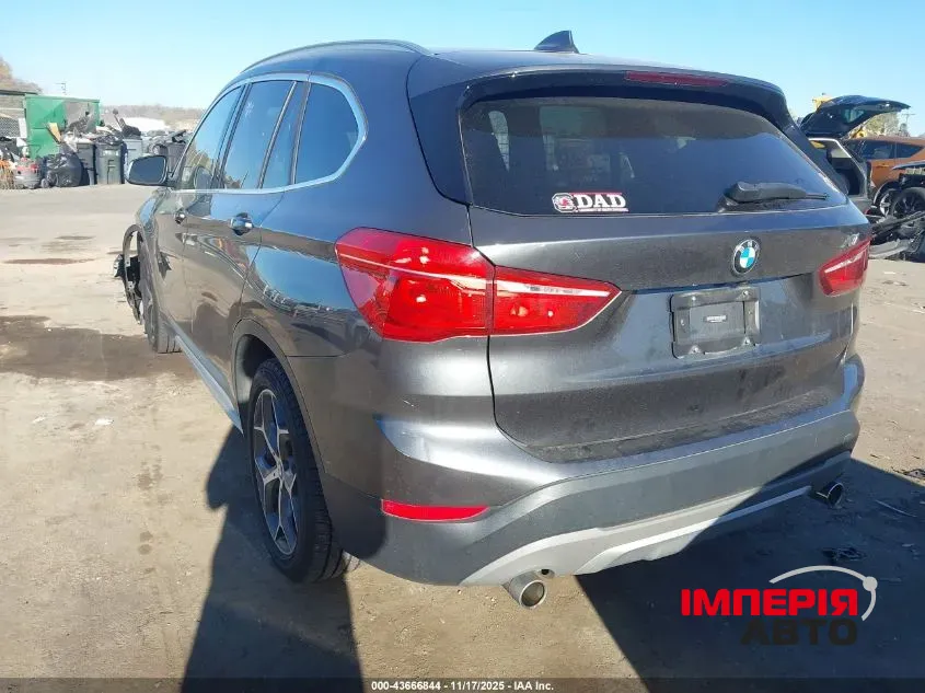 BMW X1 - фото 3
