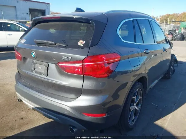 BMW X1 - фото 4