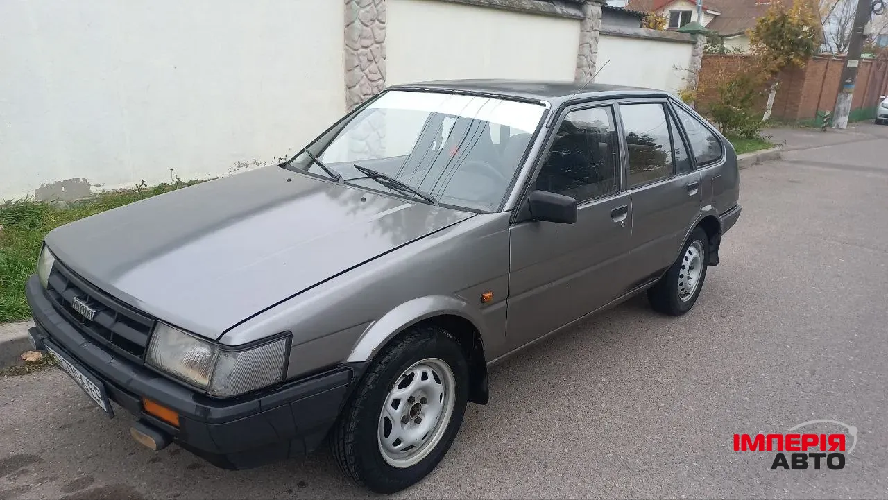 Toyota Corolla - фото 1