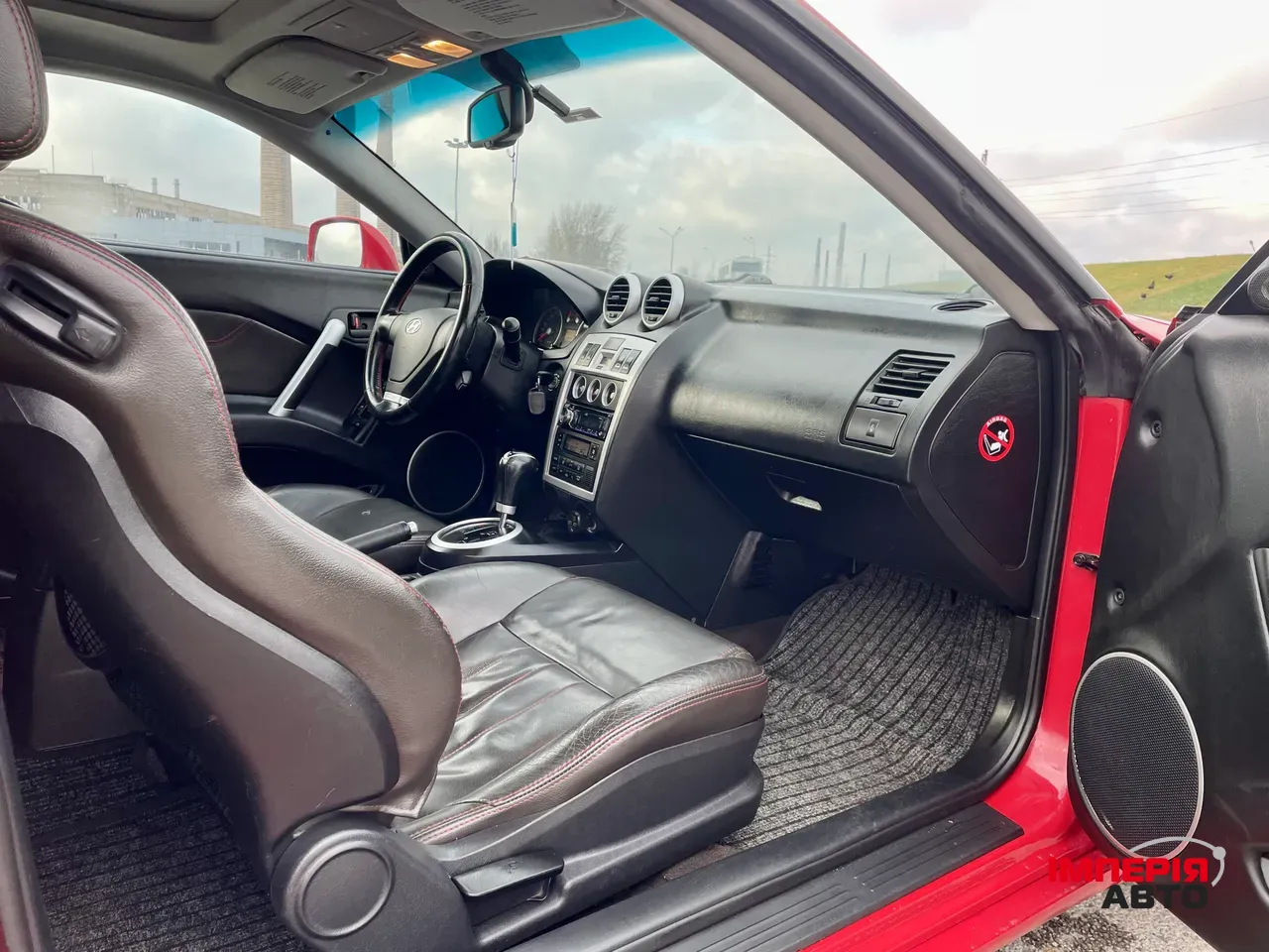 Hyundai Coupe - фото 10