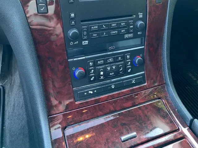 Cadillac Escalade - фото 5