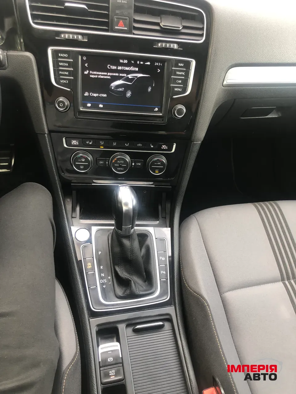 Volkswagen Golf - фото 2