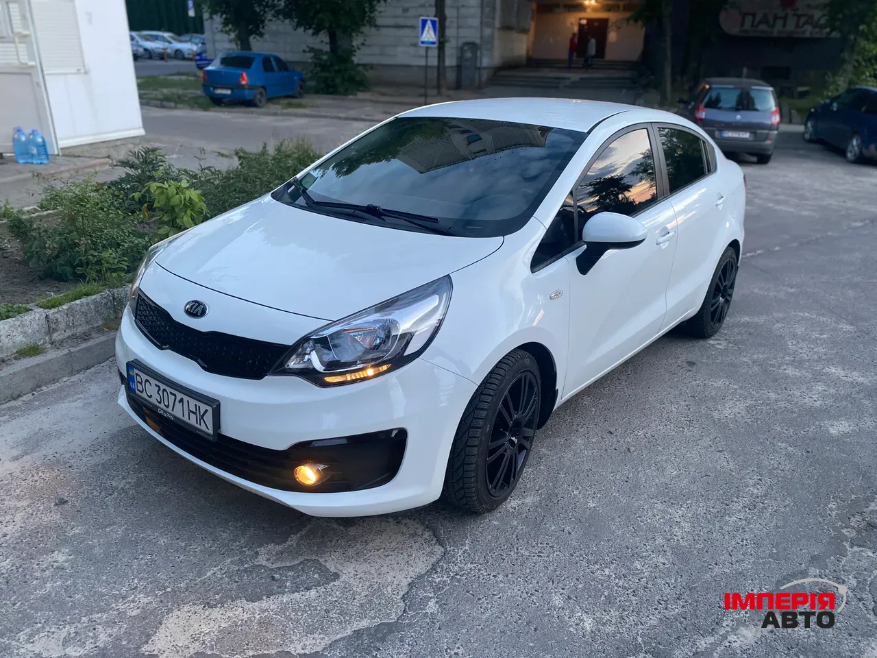 Kia Rio - фото 1