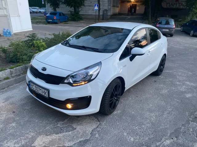 Kia Rio - фото 1