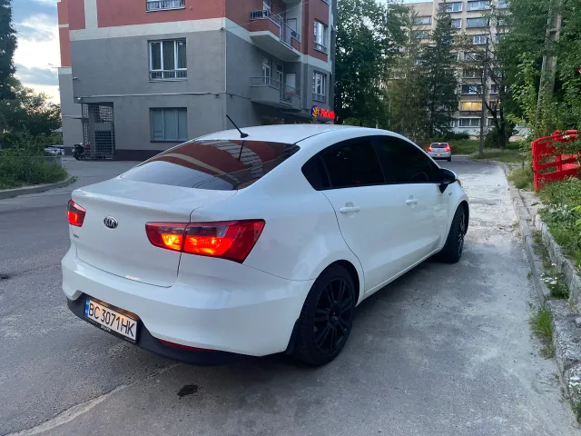 Kia Rio - фото 4