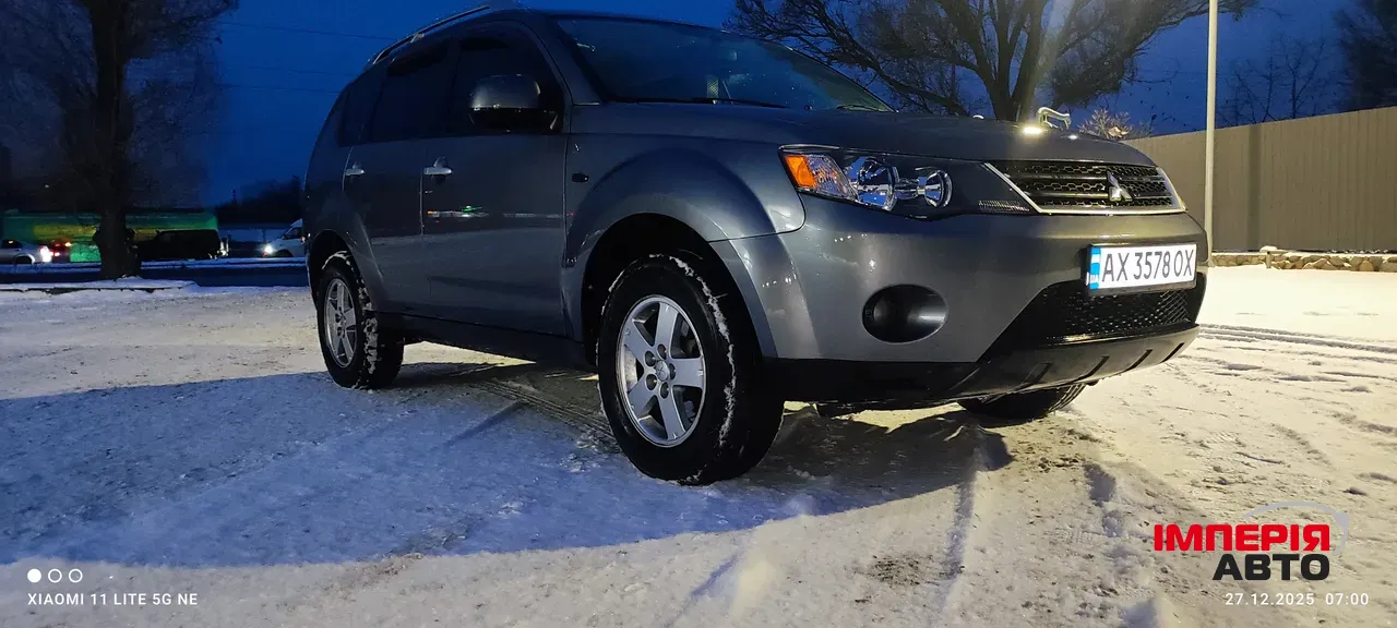 Mitsubishi Outlander - фото 4
