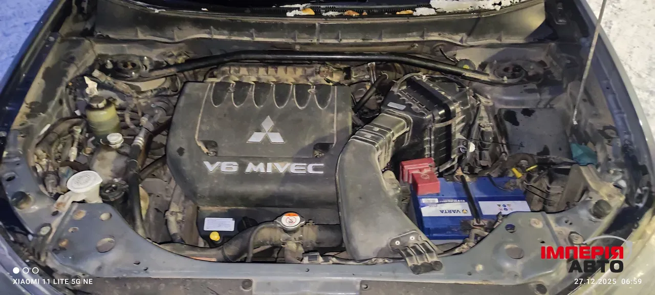 Mitsubishi Outlander - фото 5