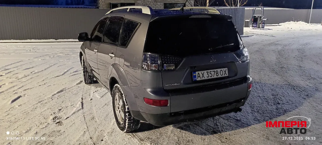 Mitsubishi Outlander - фото 13