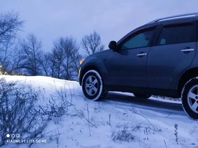 Mitsubishi Outlander - фото 2