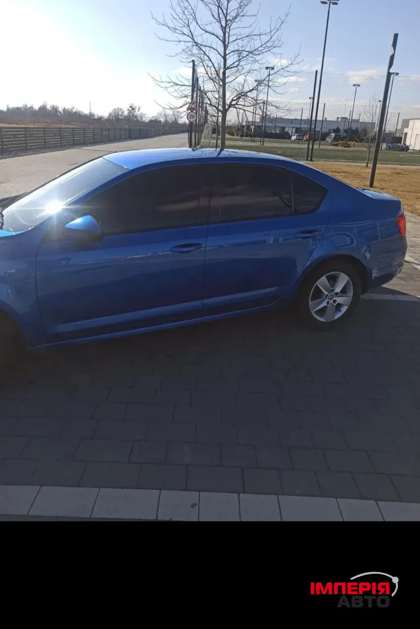 Skoda Octavia - фото 3