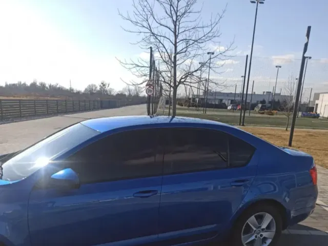 Skoda Octavia - фото 3