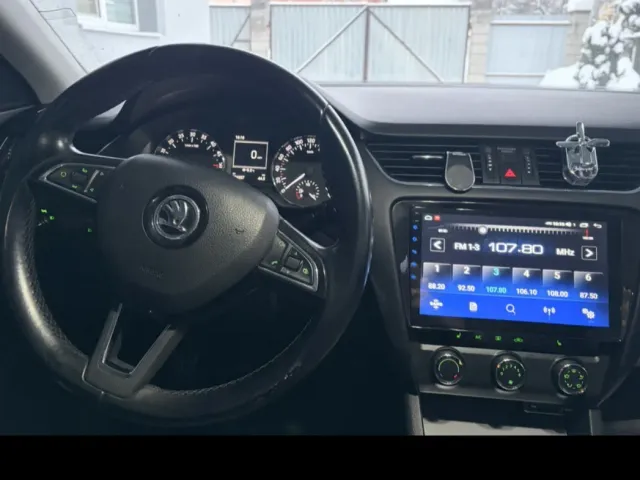 Skoda Octavia - фото 5