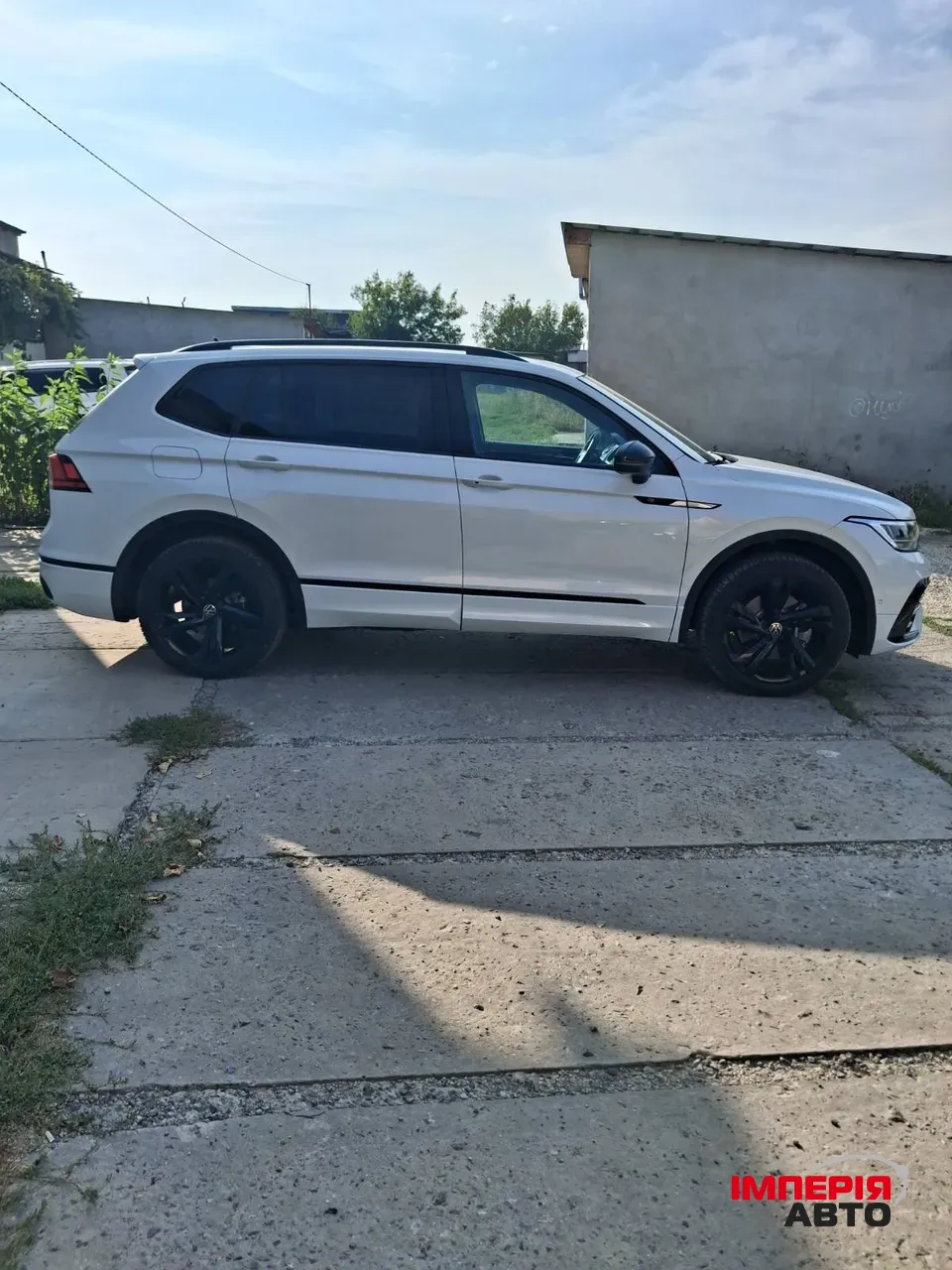 Volkswagen Tiguan R - фото 9