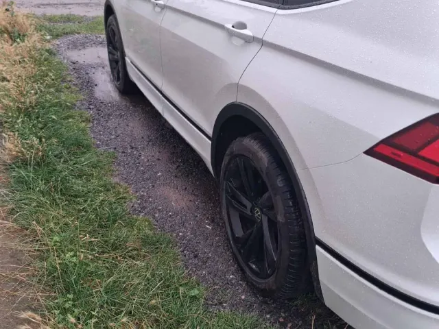 Volkswagen Tiguan R - фото 5