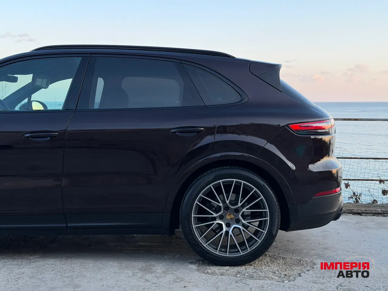 Porsche Cayenne - фото 8