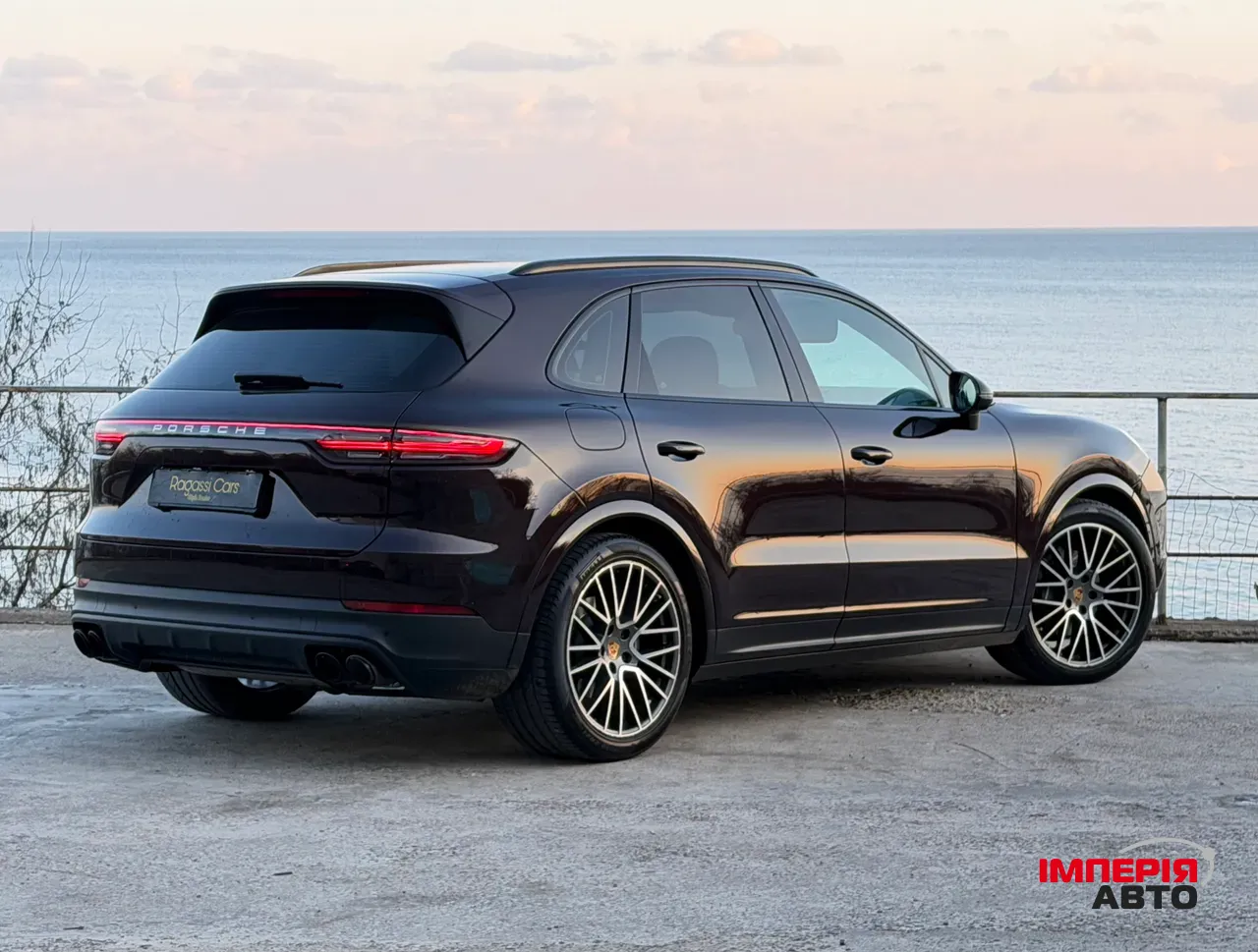 Porsche Cayenne - фото 10