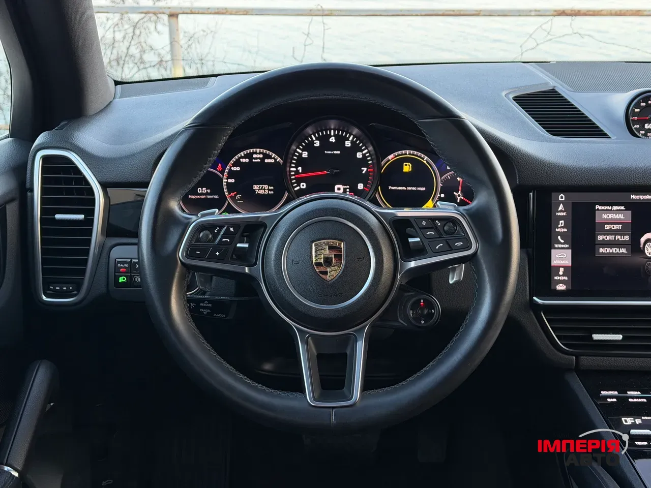 Porsche Cayenne - фото 19