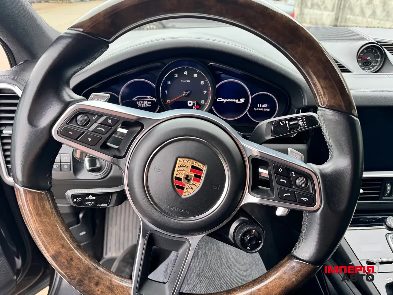 Porsche Cayenne - фото 11