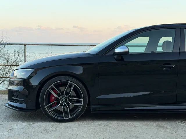 Audi S3 - фото 5