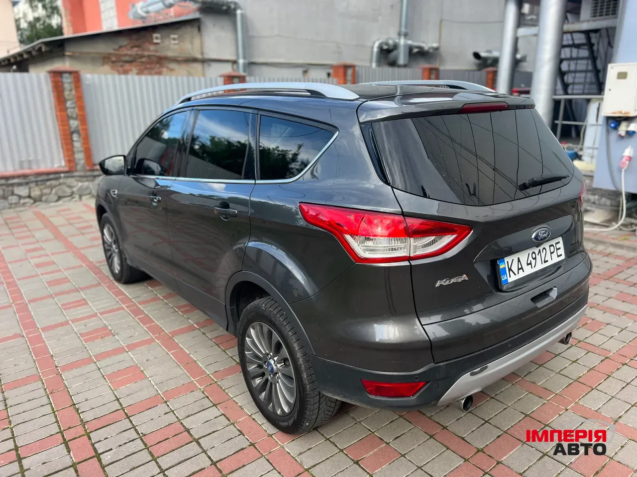 Ford Kuga - фото 6