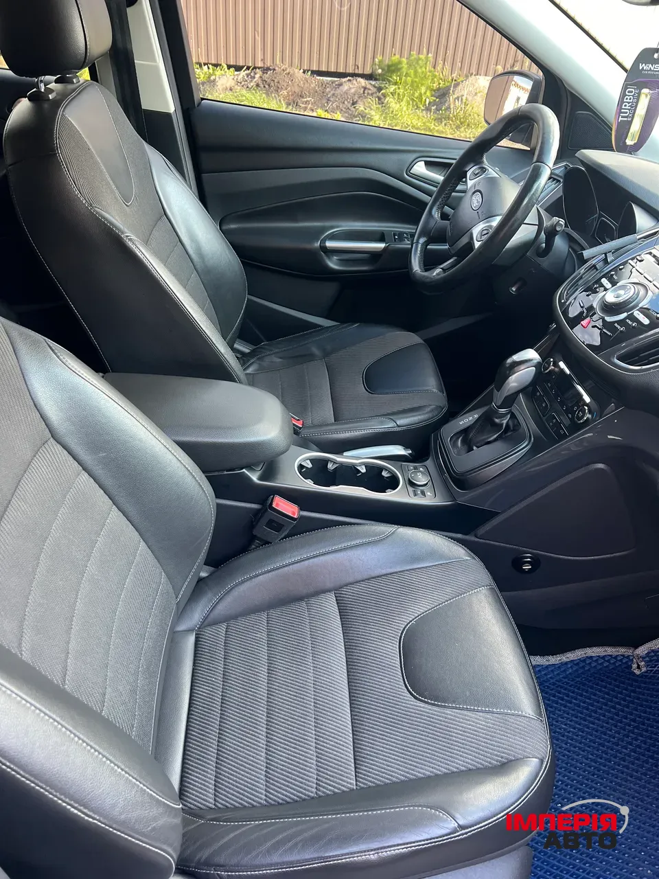 Ford Kuga - фото 14