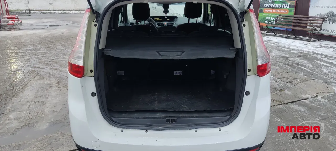 Renault Megane - фото 10