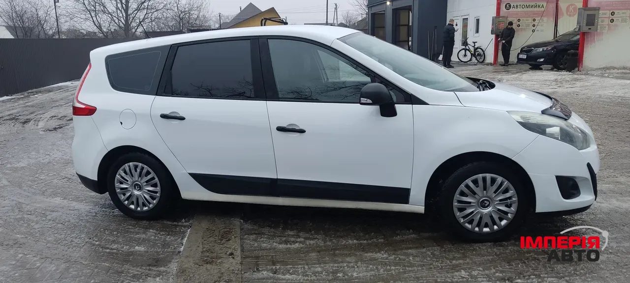 Renault Megane - фото 4