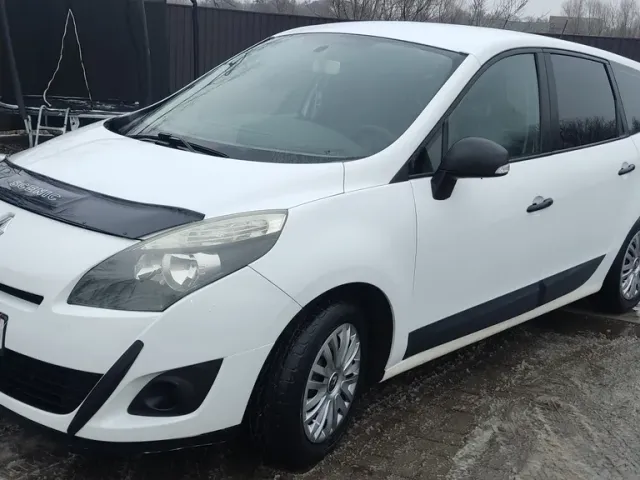 Renault Megane - фото 3