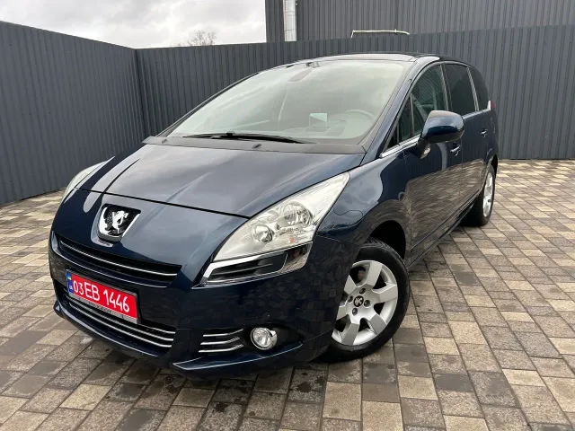 Peugeot 5008 - фото 1