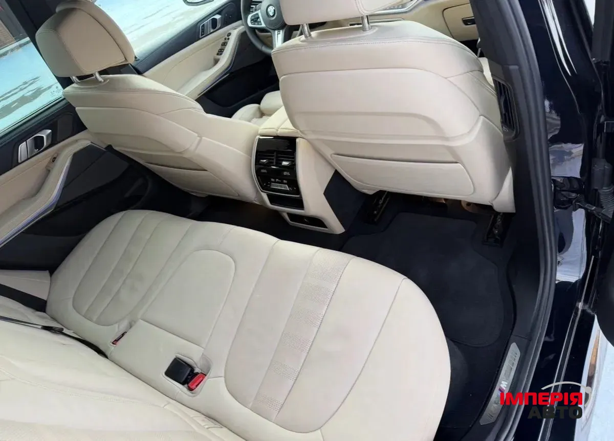 BMW X5 - фото 10