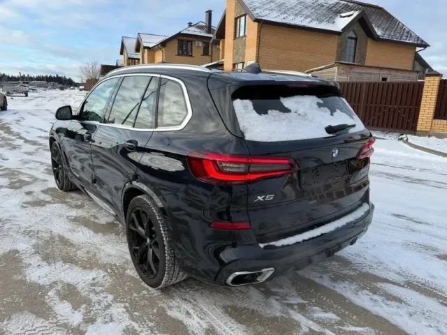 BMW X5 - фото 4