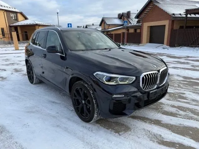 BMW X5 - фото 1