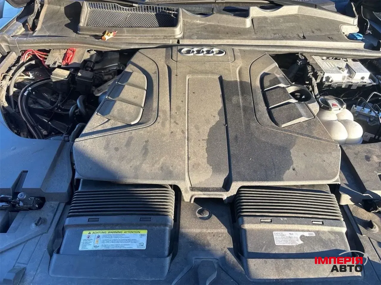 Audi Q7 - фото 9