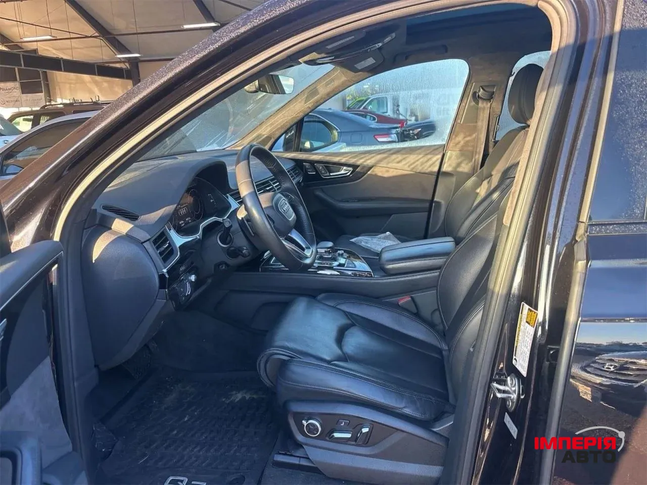 Audi Q7 - фото 6