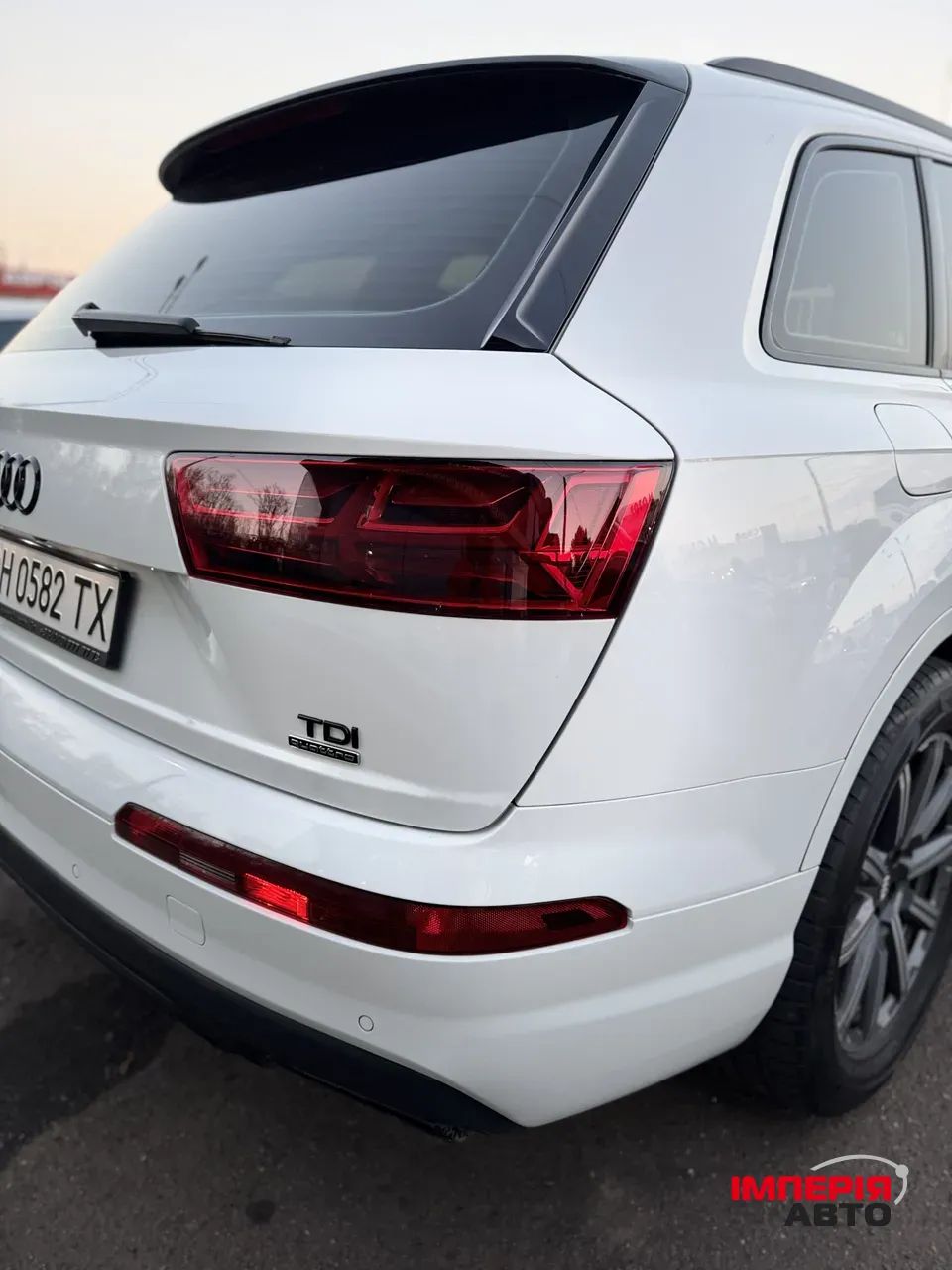 Audi Q7 - фото 12