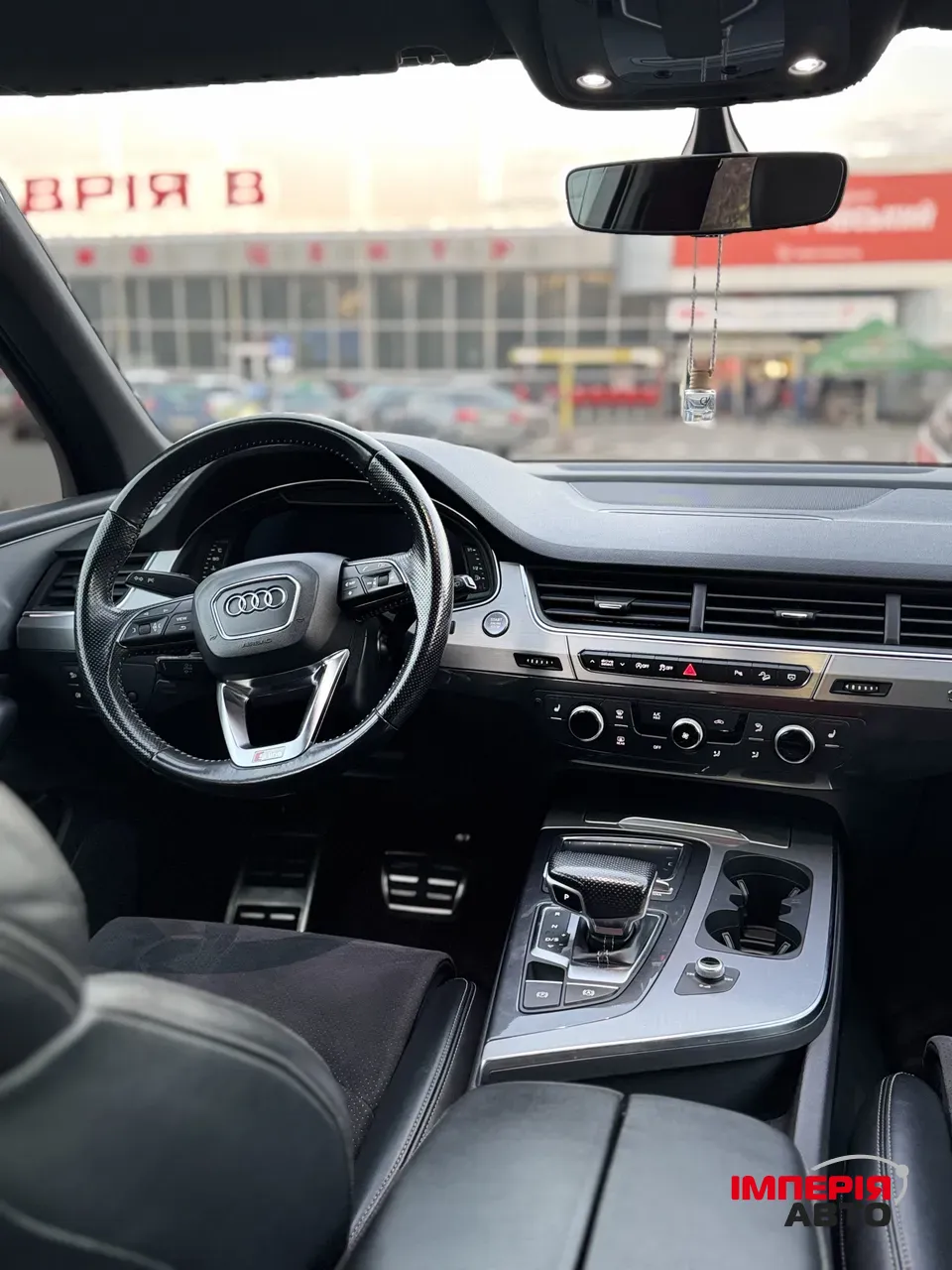 Audi Q7 - фото 4