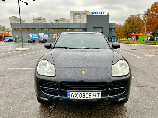 Porsche Cayenne - фото 1