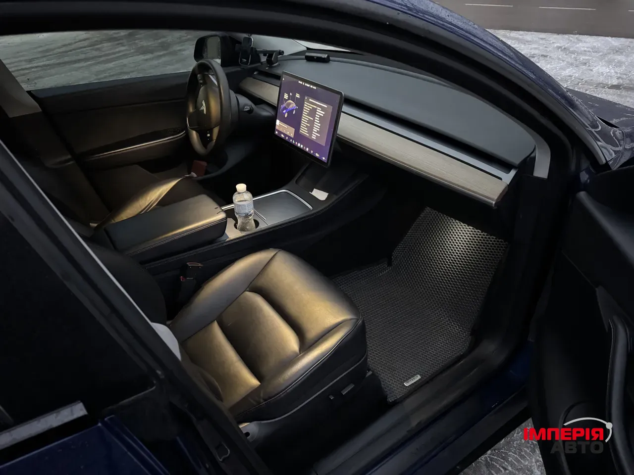 Tesla Model Y - фото 11