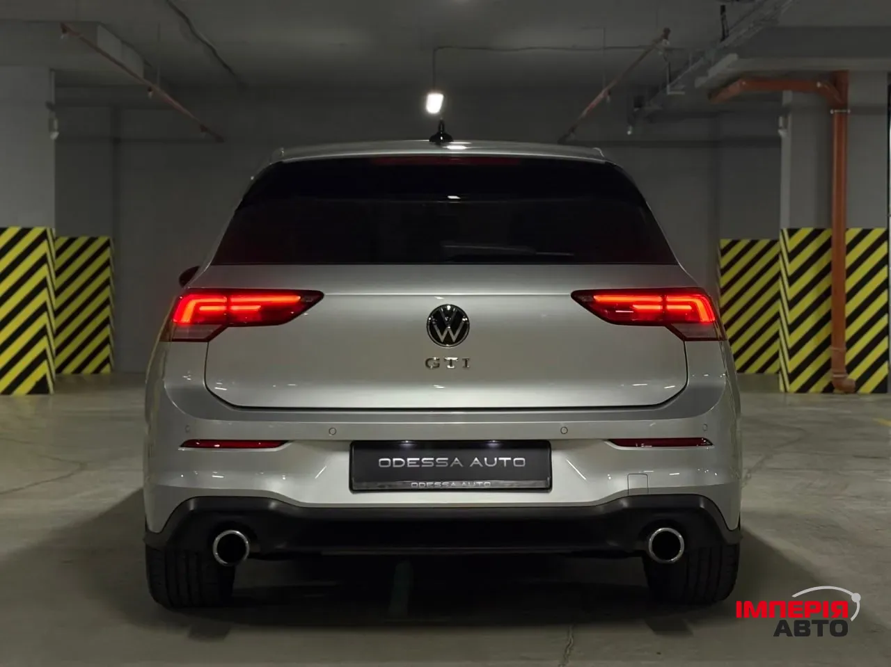 Volkswagen Golf GTI - фото 10