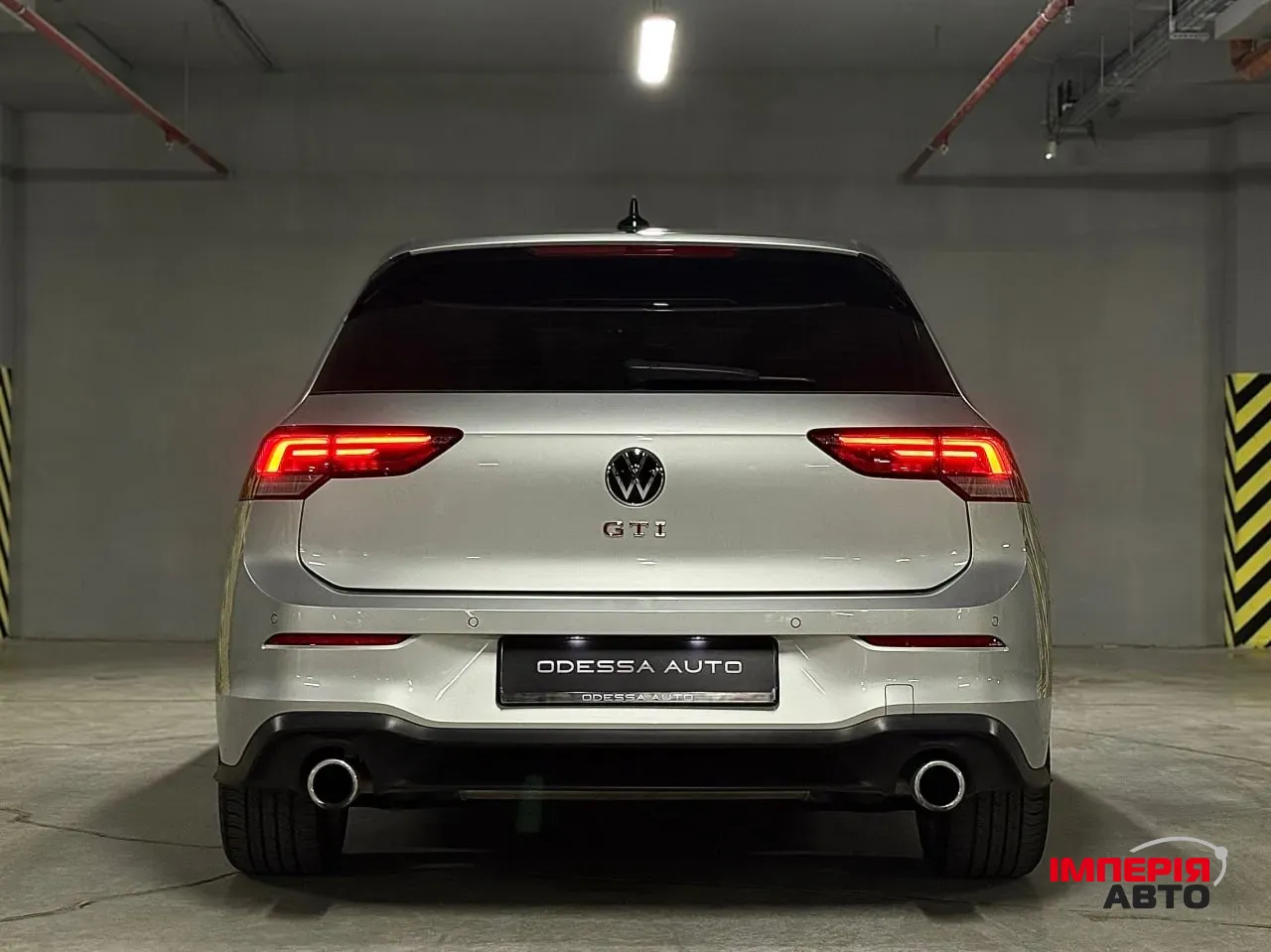 Volkswagen Golf GTI - фото 9