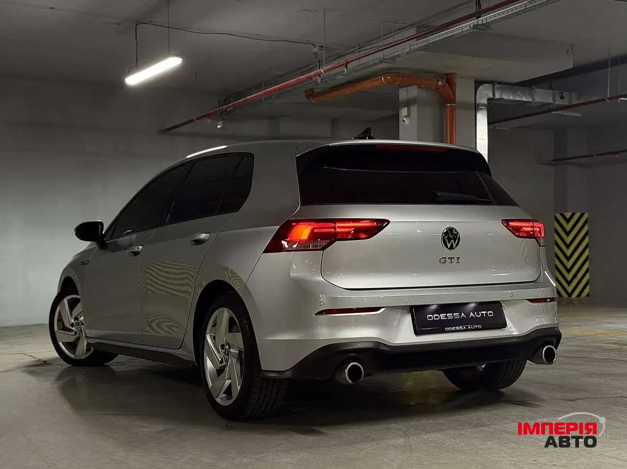 Volkswagen Golf GTI - фото 12