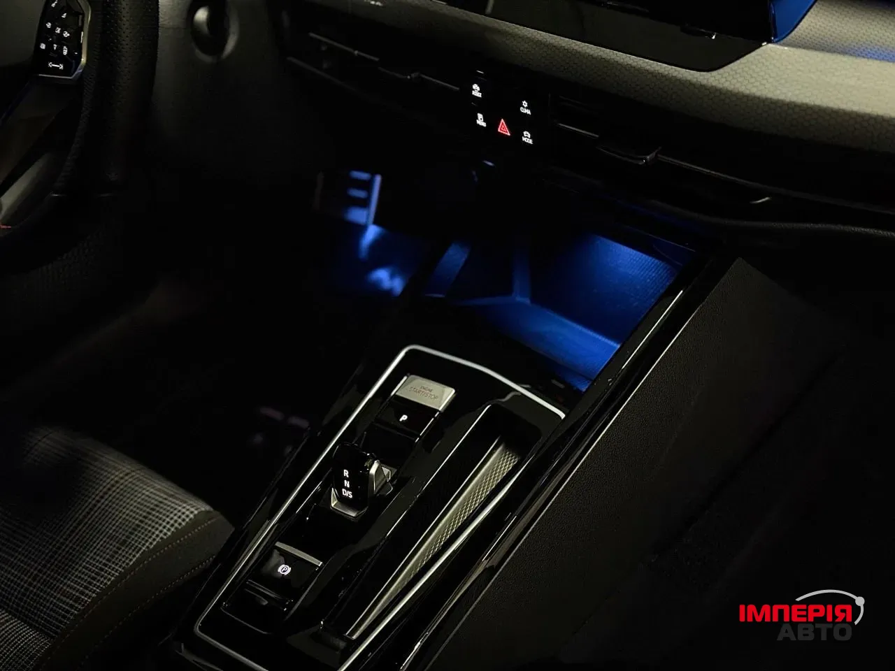 Volkswagen Golf GTI - фото 23