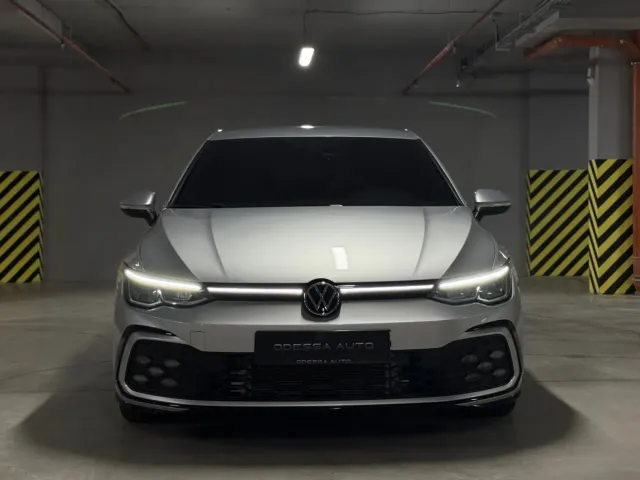 Volkswagen Golf GTI - фото 2