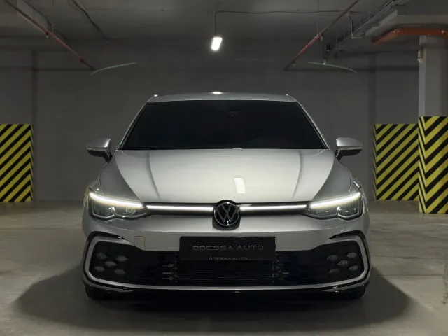 Volkswagen Golf GTI - фото 3