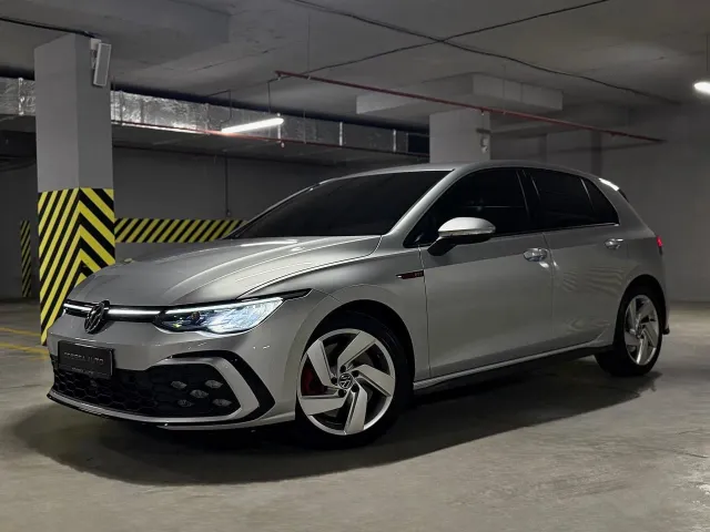 Volkswagen Golf GTI - фото 1