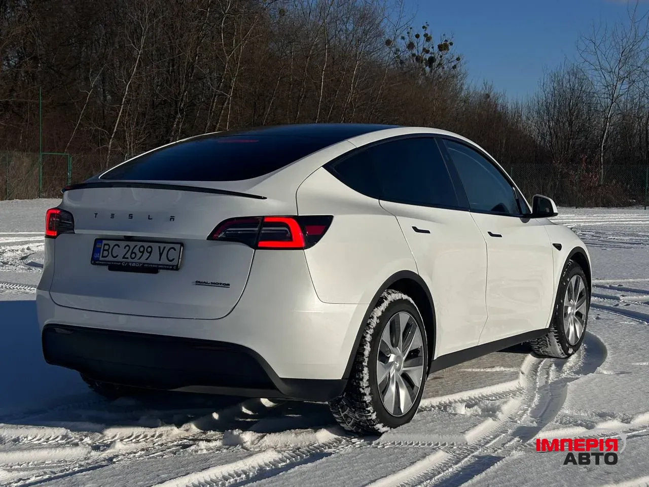 Tesla Model Y - фото 6